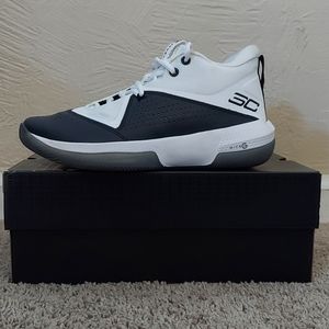 Under armor Sc 3zero black and white size  8 in Mens